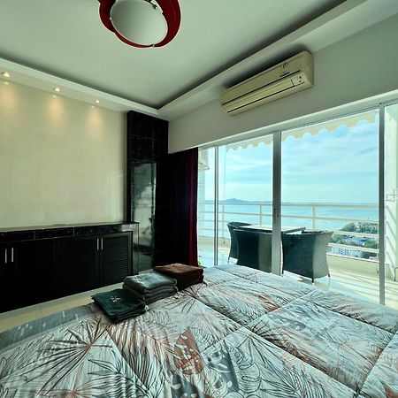 Viewtalay Beachfront By Nd Pattaya Exterior photo
