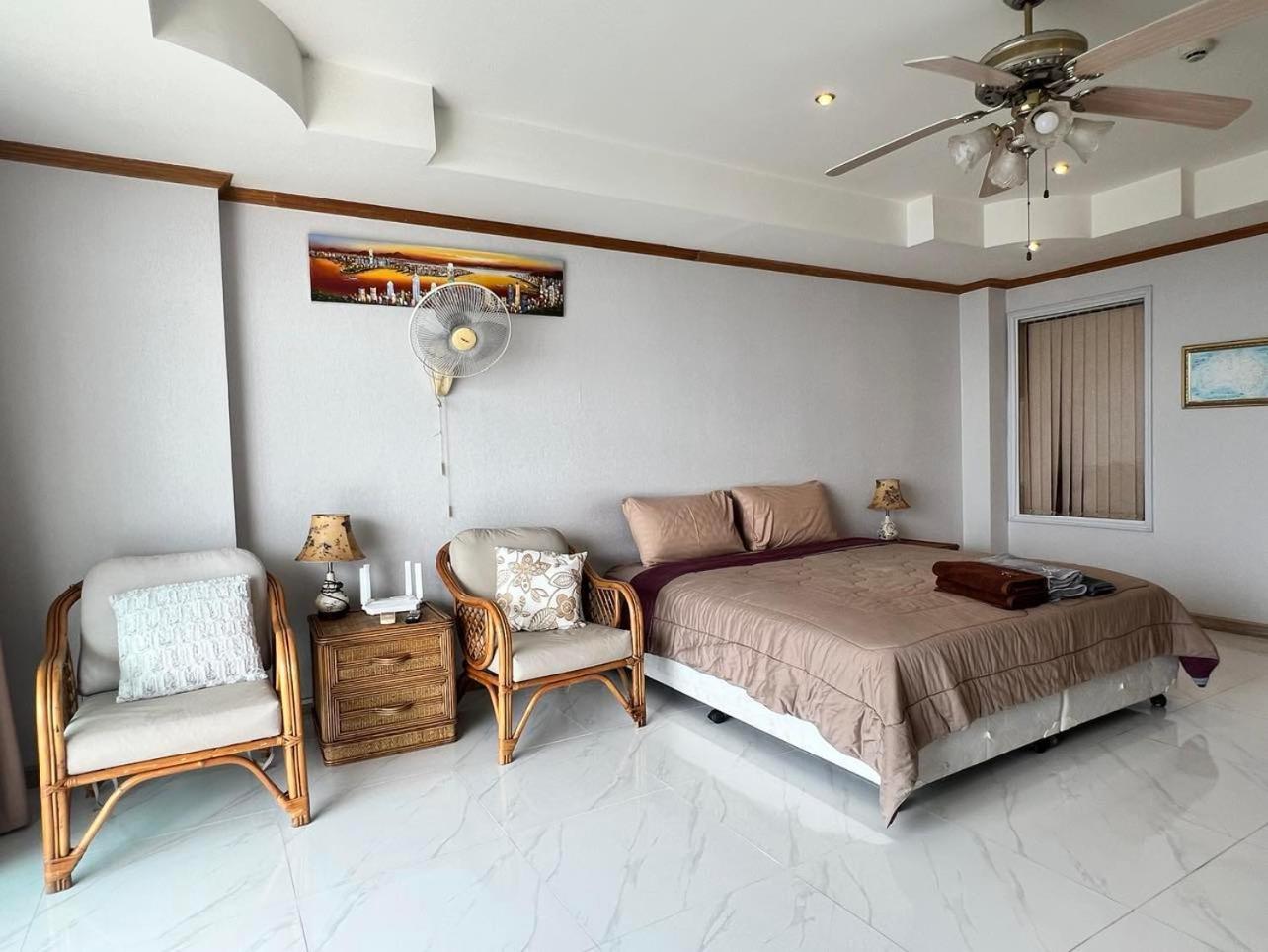 Viewtalay Beachfront By Nd Pattaya Exterior photo